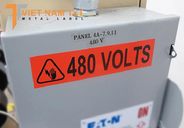 Nơi gia công tem tủ điện 480 Volts uy tín tại HCM